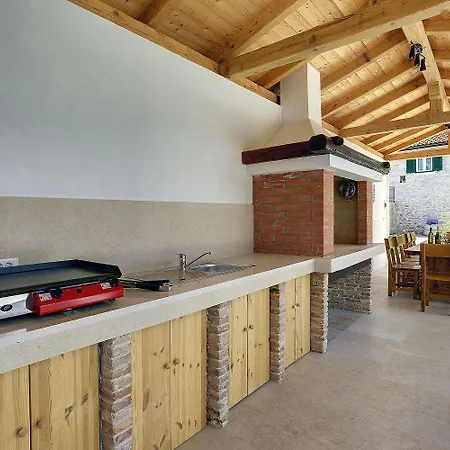 Prázdninový dům Lucy Rojnići