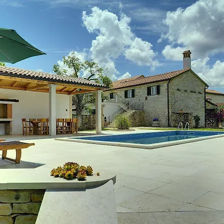 Prázdninový dům Lucy *