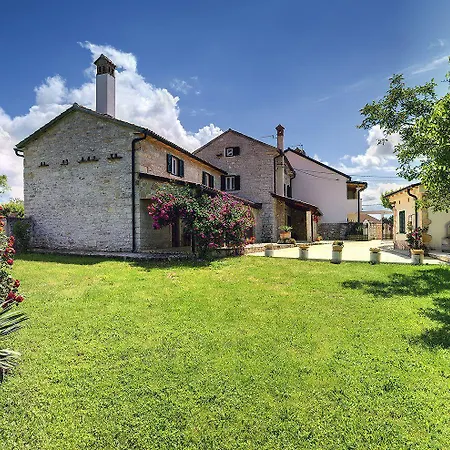 Lucy Prázdninový dům Rojnići